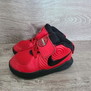 Nike toddler team hustle basketball shoes sz 8c